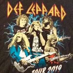 Def Leppard 2019 concert shirts.